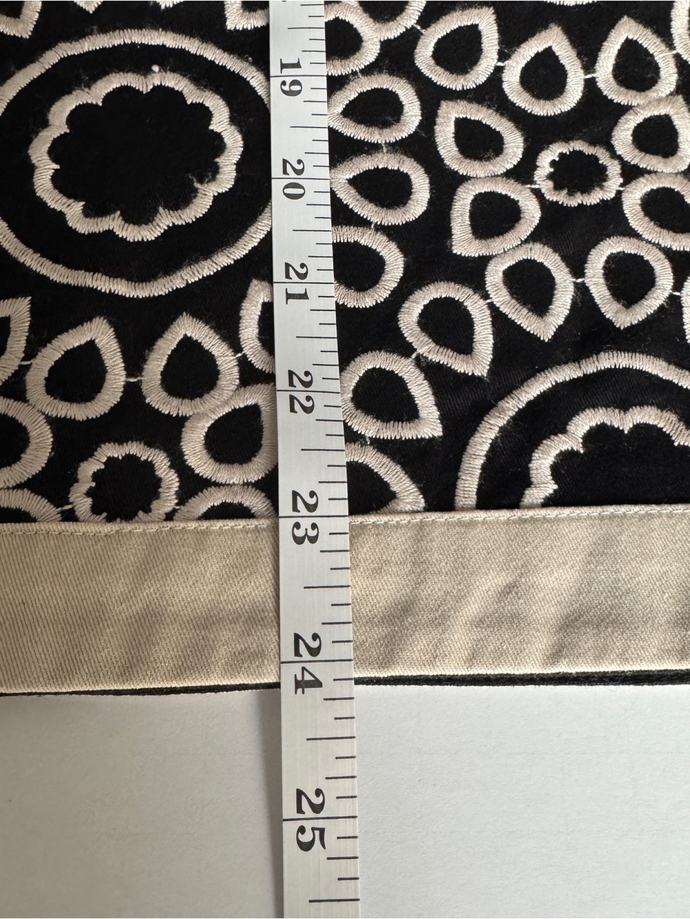 Boden Black Ivory Embroidered A-Line Skirt Size 8 - Picture 13 of 13